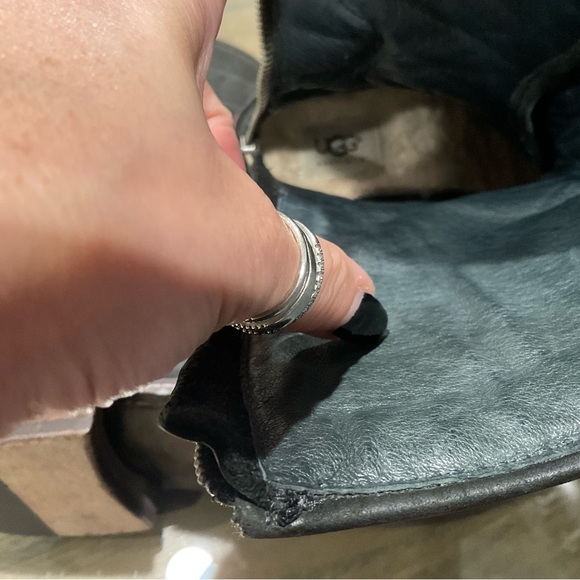 UGG  Woman’s Black Leather Moto Boot (Mid Calf) size 7 - Picture 3 of 6